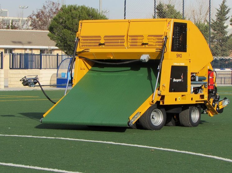 Retirada de césped en instalaciones deportivas en Isla Cristina y resto de Huelva Contratar empresa de césped artificial para instalaciones deportivas en Isla Cristina y resto de Huelva